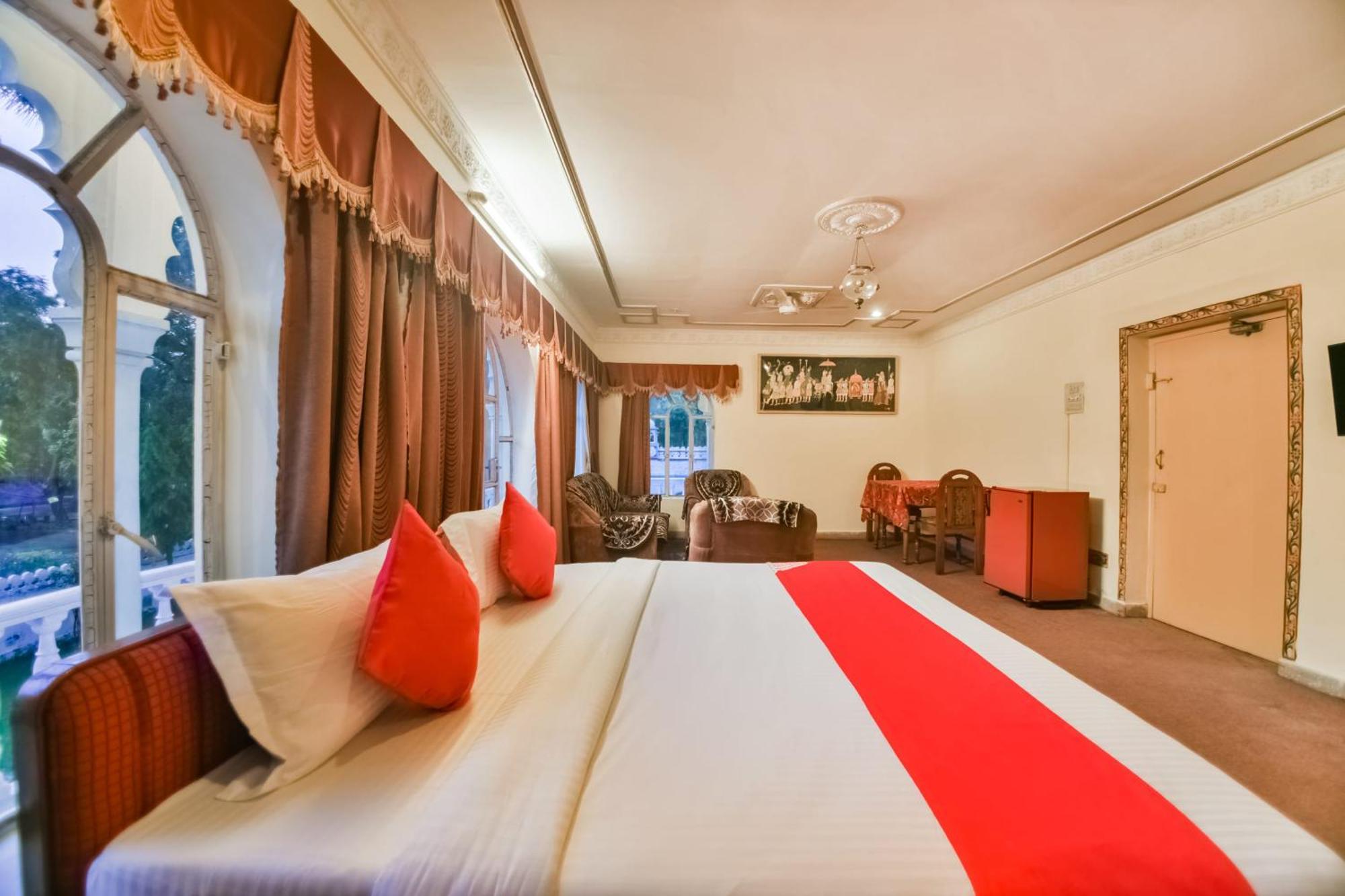 Hotel O Raj Kesar Tirath Eksteriør billede